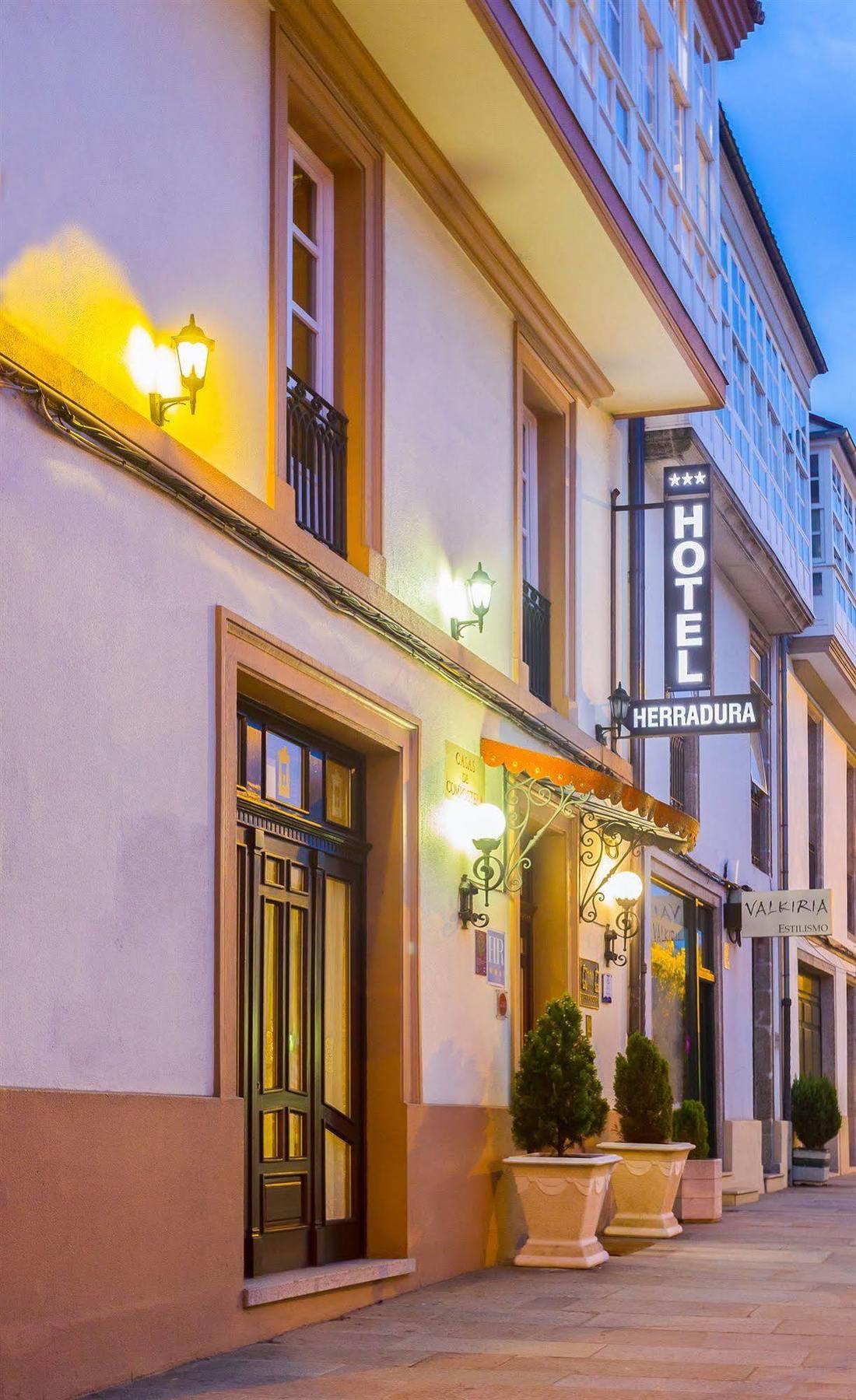 סנטיאגו דה קומפוסטלה Hotel Herradura מראה חיצוני תמונה